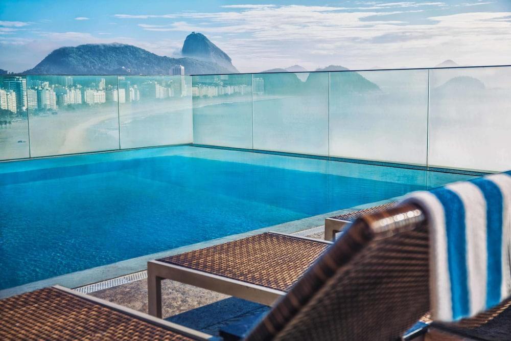 فندق ميرامار باي وندسور ريو دي جانيرو المظهر الخارجي الصورة The pool at the hotel
