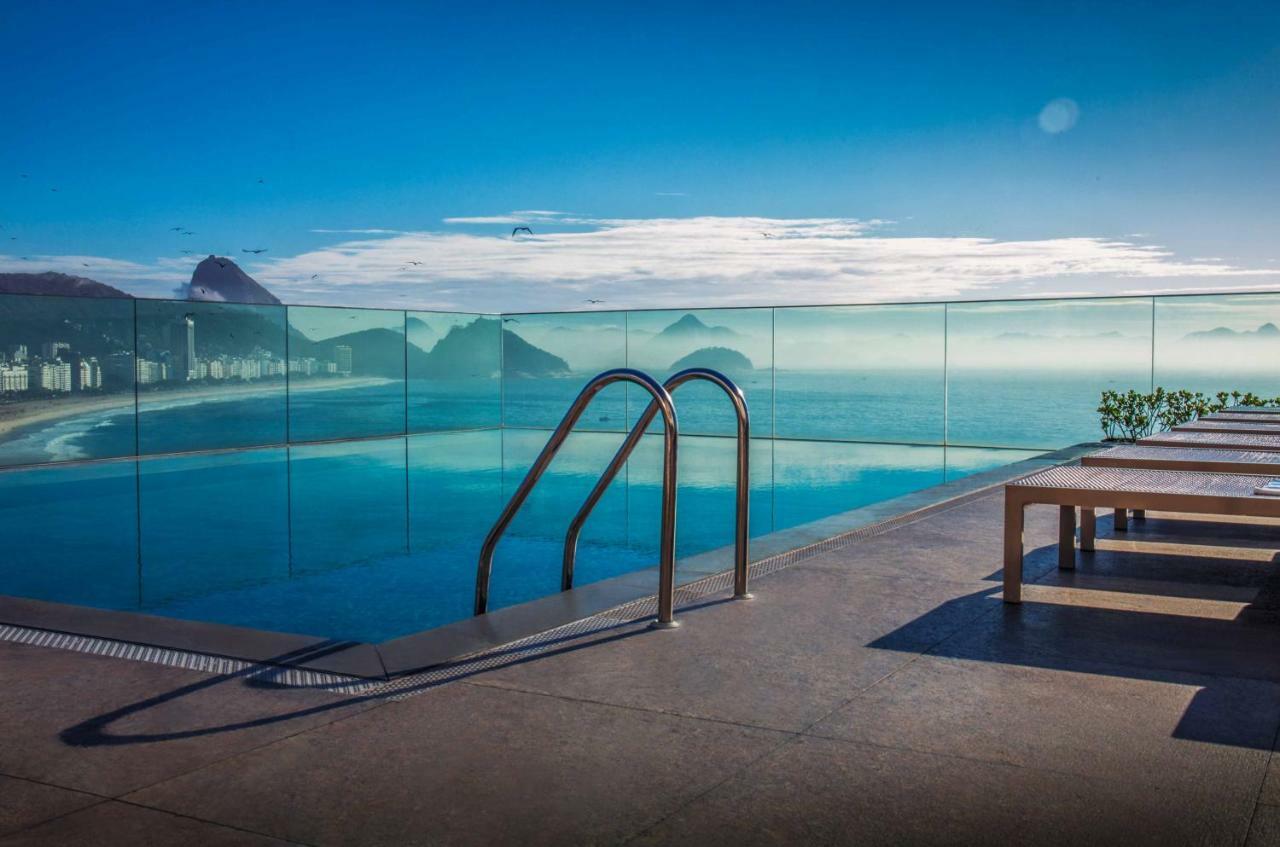 فندق ميرامار باي وندسور ريو دي جانيرو المظهر الخارجي الصورة The pool at the hotel